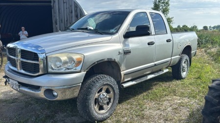 Online Clearing Auction for Lorne & Linda Reis of Milverton