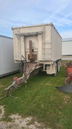 1979 BSI Aluminum 16ft x 8.6ft Tandem Dump Trailer