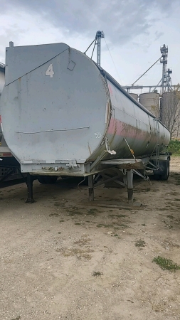 Shopbuilt Tandem Grain Hopper Trailer