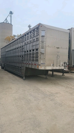 Wilson 53ft Tandem Livestock Trailer