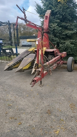 New Holland Super 717 Harvester