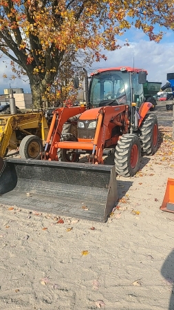 Kubota M6040 MFWD Diesel Tractor