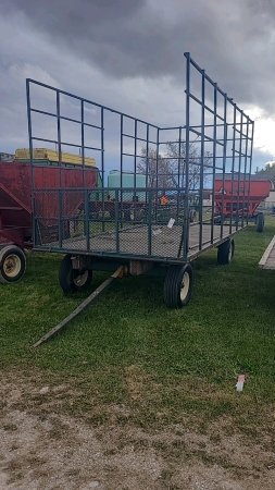 16ft x 8ft Steel Bale Thrower Wagon