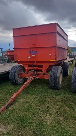 Killbros 450 Center Dump Wagon