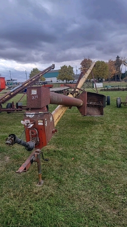 Westfield MK100-61 PTO Auger