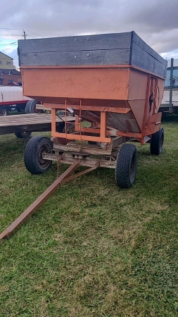 Approx. 150bu Gravity Wagon