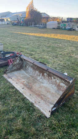 70in Skidsteer Material Bucket