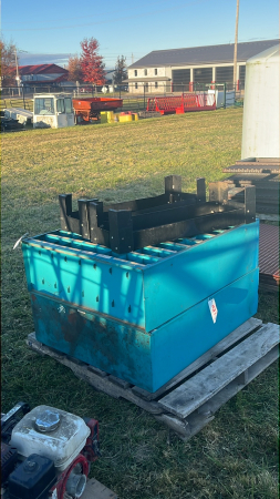 2 Bolt Bins with Stands