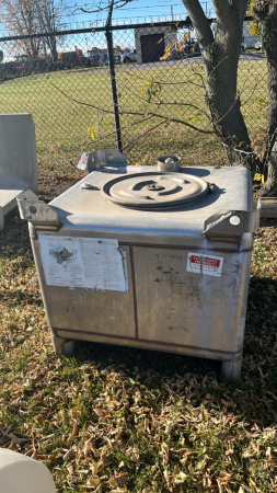 220 US Gallon Stainless Liquid Tote