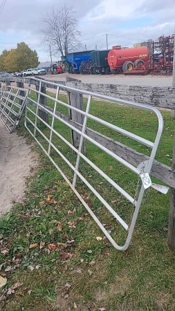 16ft Aluminum Diamond Bar Gate