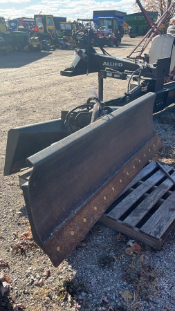 Grouser Hydraulic 6-Way Skidsteer Blade