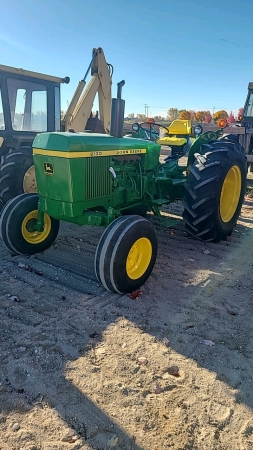 John Deere 2130 Diesel Tractor