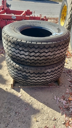 Unused Pair of Double Star 445/65R22.5 Tires