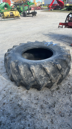 Firestone 24.5-32 Tire