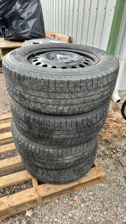 Set of (4) Michelin 235/65R17 Tires on 5 Bolt Rims