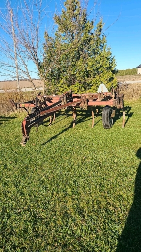 International 55 Chisel Plow