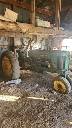 John Deere 50 Gas Tractor (Not Running)