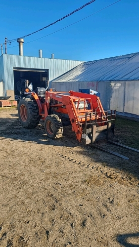 Kubota L4610 MFWD Diesel Tractor