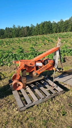 Hinomoto HVD-45M PTO Trencher