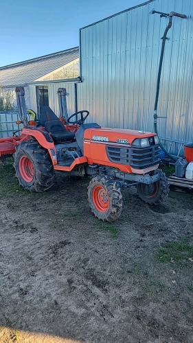 Kubota B2710 MFWD Diesel Tractor