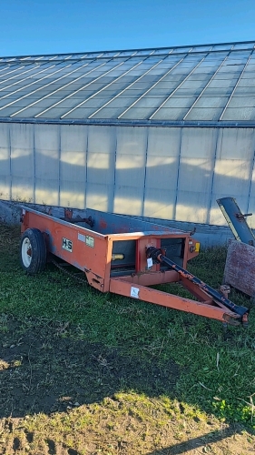 H&S 80 Manure Spreader