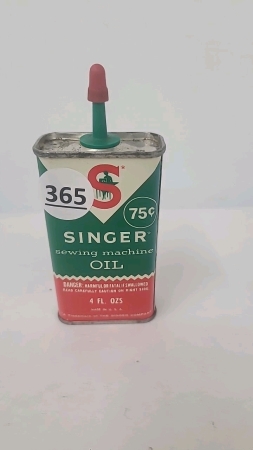 Singer Handy Oiler 4oz Tin