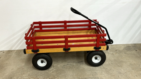 Childs Wooden Wagon with pneumatic tires