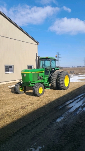 John Deere 4640 2WD Tractor