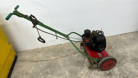 Real Type Clipper Lawn Mower - Untested