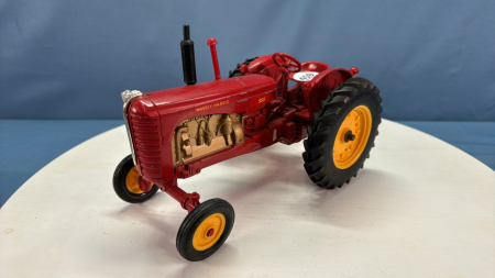 Massey Harris 555 1/16 Ertl