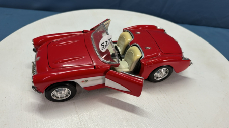 1957 Corvette 1/18 Road Legends