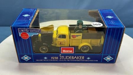 Home Hardware 1938 Studebaker Pickup 1/25