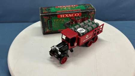 Texaco 1925 Kenworth Stake Truck #9- Ertl