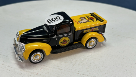 Pennzoil Ford 1940 Pickup 5"L by Golden Wheel