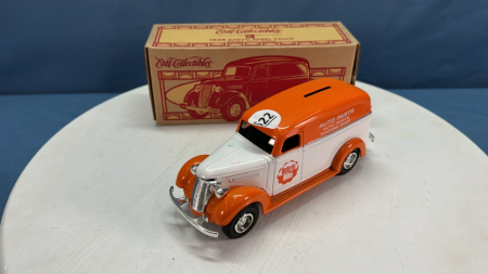 Mckerlie Millen 1938 Chev Panel Truck 1/25 Ertl