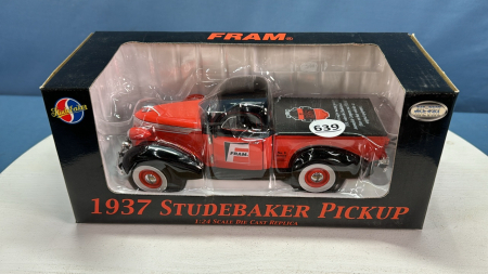 Fram 1937 Studebacker Pickup 1/24 Crown Premiums