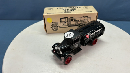 Imperial Oil 1931 Hawkeye Tanker Bank 1/34 Ertl