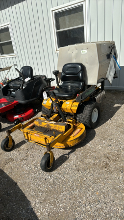 Walker 20hp 40in Mower