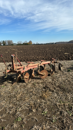 Kverneland 4 Furrow Semi-Mt Plow