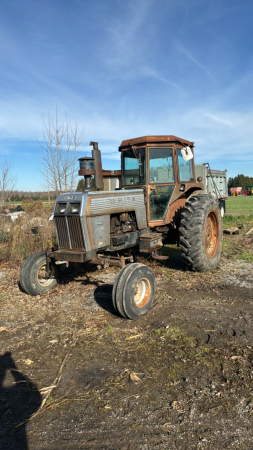 White 2-105 Field Boss Diesel Tractor