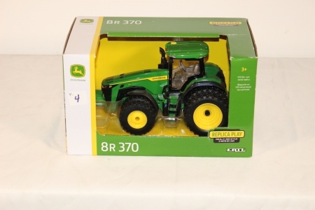 JD 8R 370, 1/32