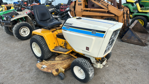 Cub Cadet 1811 Hydro Riding Mower