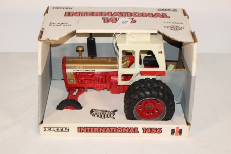 INT Farmall 1456 Turbo,Gold Demonstrator 1/16