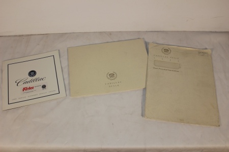 1999 Cadillac Brochures and Envelope