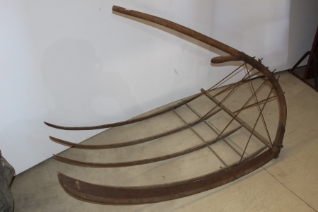 Early Grain Cradle