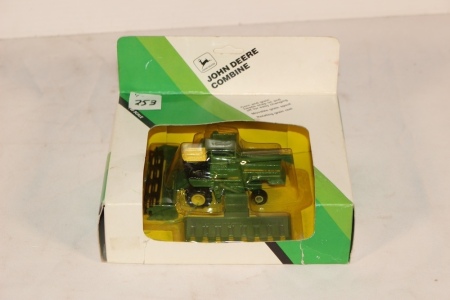 JD Combine With Corn and Grain Heads 1/80