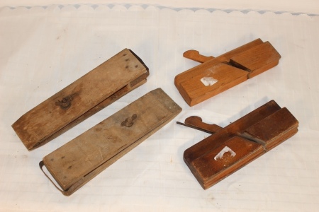 2 Molding Planes and Wooden Clamps