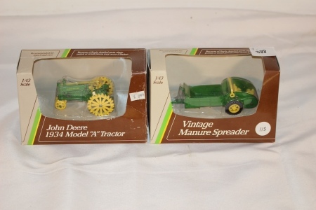 JD "A" and JD Manure Spreader 1/34