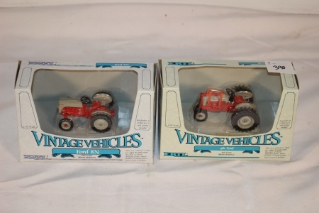 Ford 8N and Ford 981, 1/43