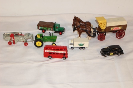 HH Horse Coin Bank, JD 4010, Toy Show Thresher